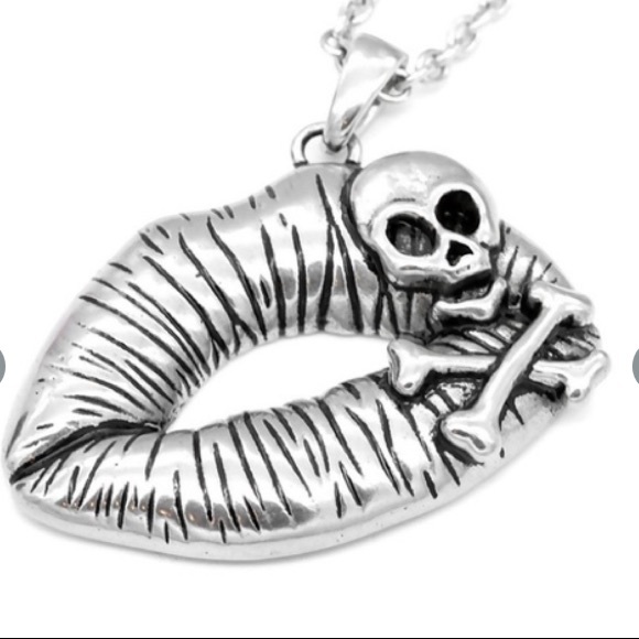 NEW lips skull pendant necklace - Picture 3 of 4